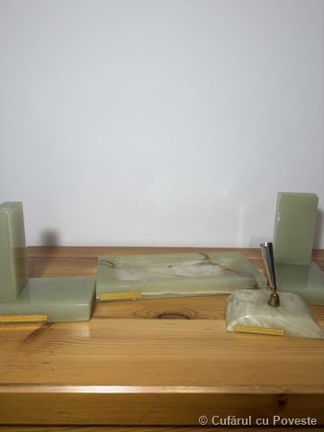 Set birou vintage din onyx verde MHN „Echt Marmor-Onyx” Germania – suport pix, tavă, suport documente